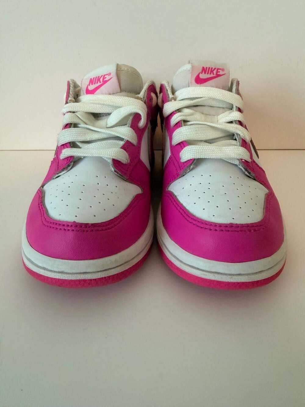 Nike Dunk Low Preschool 'Laser Fuchsia' Sneakers FB9108-102 - Picture 2 of 11